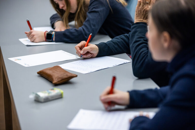 Les jeux de mots du salon