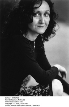 Ana Miralles