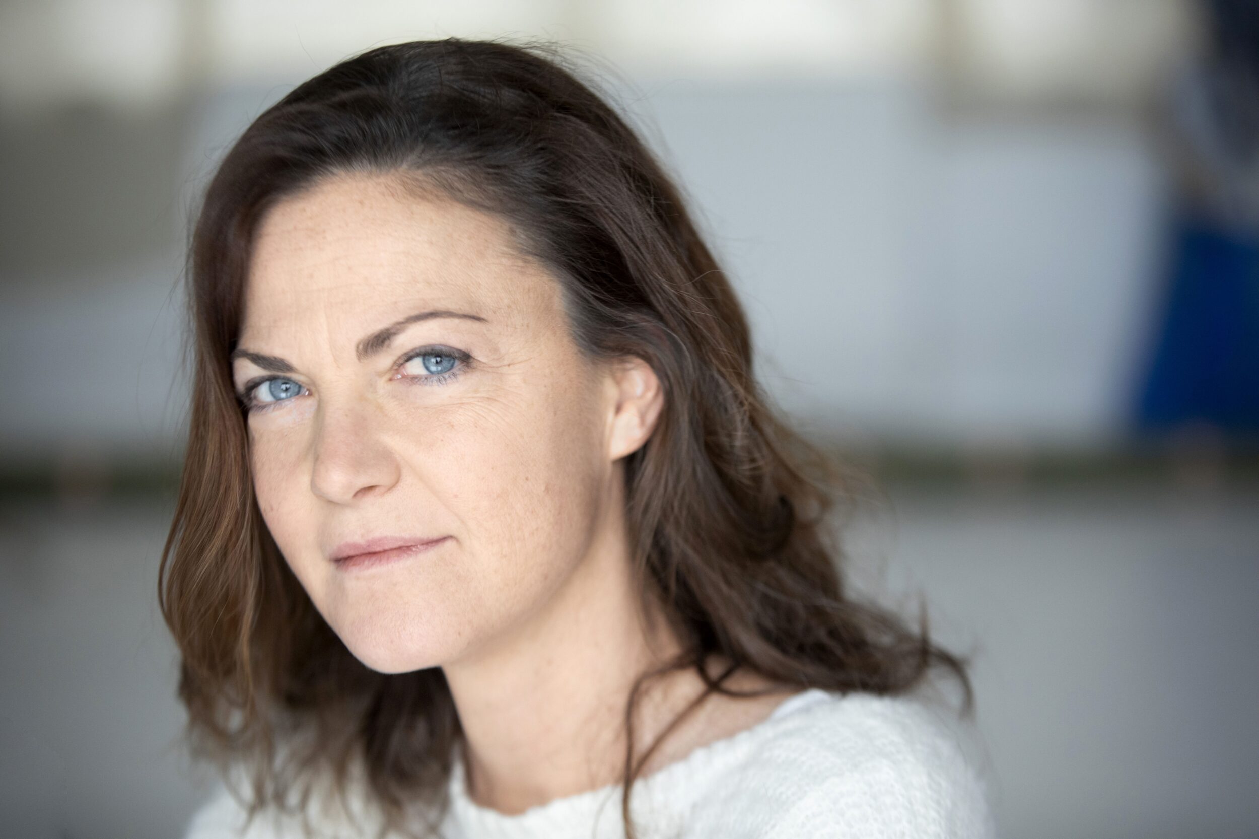 • La fourniture de cette image ne vaut aucunement cession des droits sur ladite image. Celle-ci n’est pas libre de droits, elle est soumise à des conditions strictes d’utilisations.
• Toute modification ou altération de l’image est interdite sans autorisation expresse de l’auteur de l’image.
• Les droits de reproduction et de représentation de cette image sont cédés par Céline Nieszawer aux Éditions Flammarion  
et ses départements et marques, pour l’illustration d’article de presse relatif aux livres de l’auteur publiés par Flammarion et ses maisons 
(à l’exclusion des Unes de magazines et journaux en version papier et numérique) et la promotion des ouvrages de l’auteur (à l’exclusion de toute utilisation avec achat d’espace), pour tous pays, toutes langues. Toute autre utilisation est strictement interdite. 
Pour tout autre usage, il vous appartient de vous rapprocher des Éditions Flammarion. 